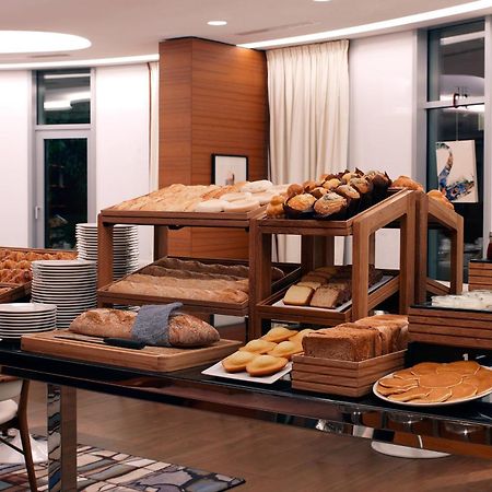Renaissance Paris Republique Hotel & Spa Εξωτερικό φωτογραφία