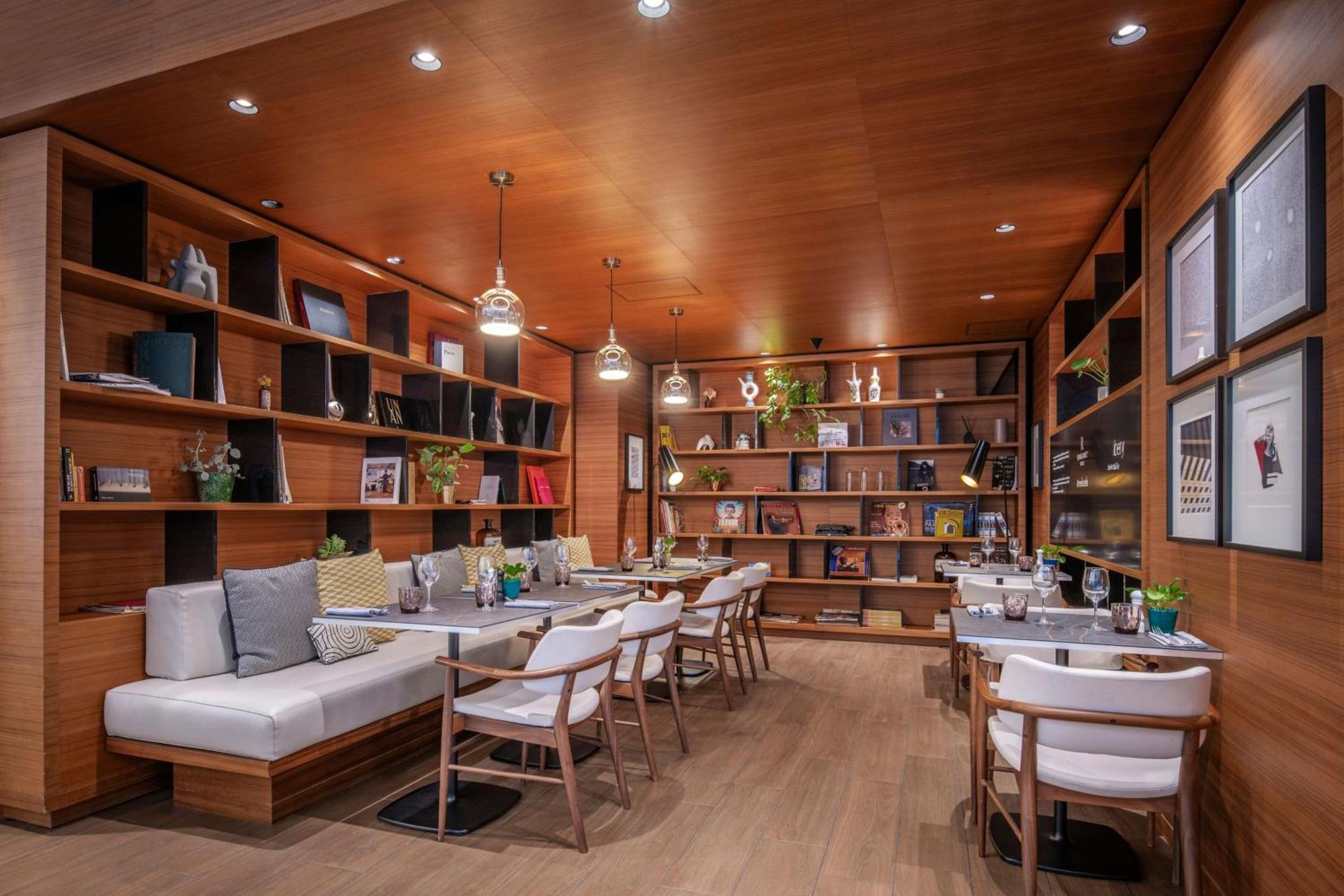Renaissance Paris Republique Hotel & Spa Εξωτερικό φωτογραφία