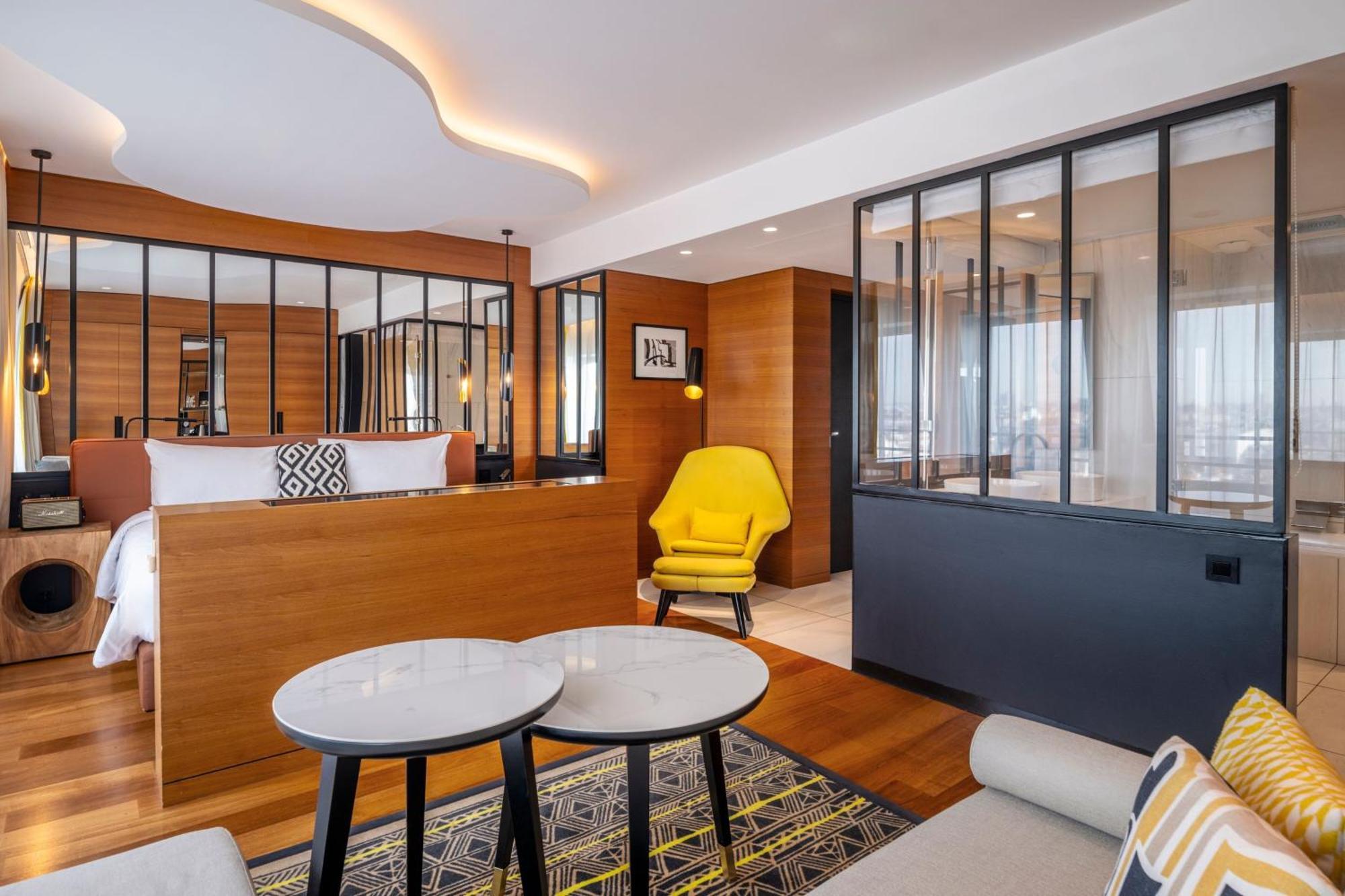Renaissance Paris Republique Hotel & Spa Εξωτερικό φωτογραφία