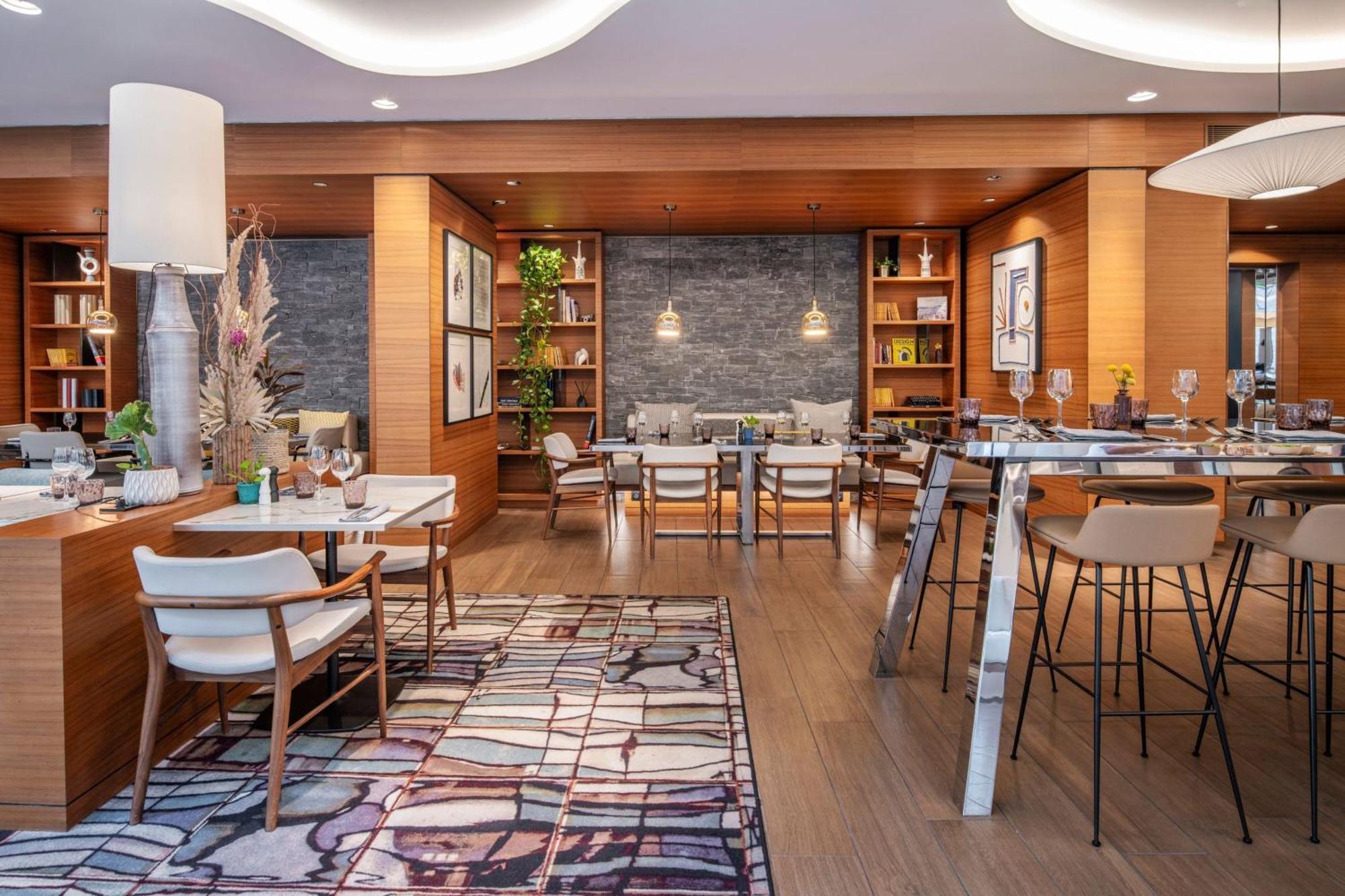 Renaissance Paris Republique Hotel & Spa Εξωτερικό φωτογραφία