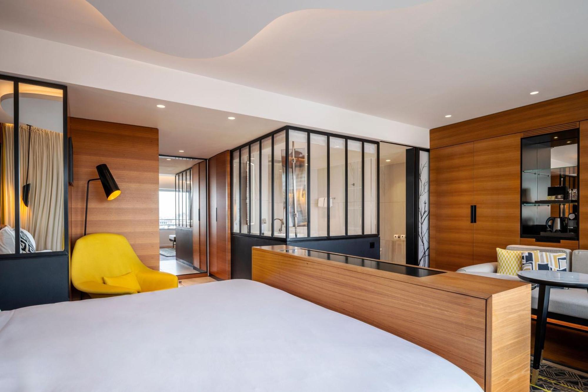 Renaissance Paris Republique Hotel & Spa Εξωτερικό φωτογραφία